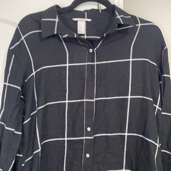 Women’s dress - Picture 2 of 3